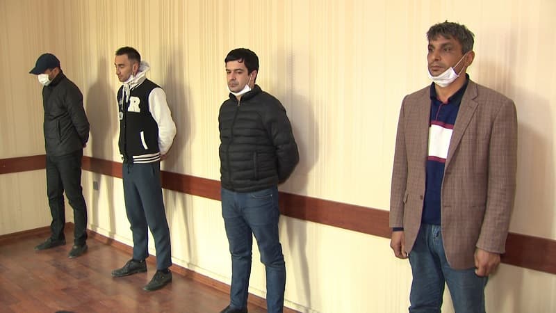 Bakıda karantini pozan kafe sahibi və 9 müştəri cərimələndi (FOTO)