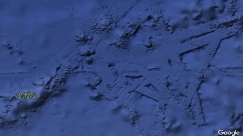 “Google”un okeanlarda tapdığı nəhəng şəhərlər, hava limanları... (FOTO)