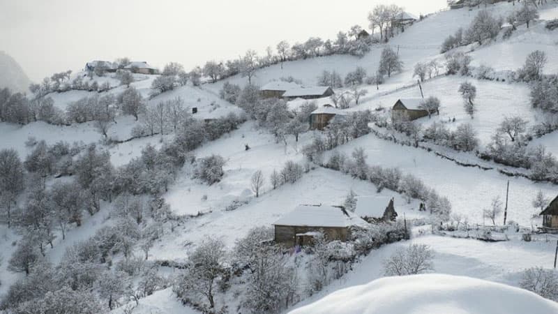 Rayonlarda yağış, dağlıq ərazilərdə qar yağıb (FAKTİKİ HAVA)