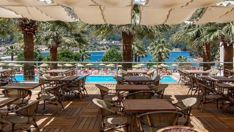 Türkiyə mayın sonunda turizm mövsümünü açır: yalnız bu otellər işləyəcək