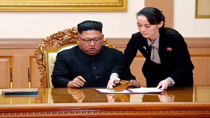 Şimali Koreyada hakimiyyət uğrunda rəqabət: Bacı Kim Çjon kimdir? (FOTOLAR)