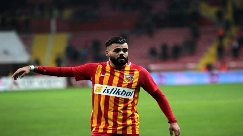 Türkiyə klubunun futbolçusu Azərbaycan millisindən imtina etdi