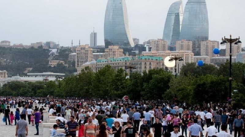 Necə olur ki, yardım ala bilməyənlərin sayı əhalinin sayından çox olur? (TƏHLİL)