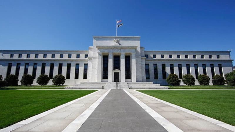 FED dollarla bağlı qərar verdi
