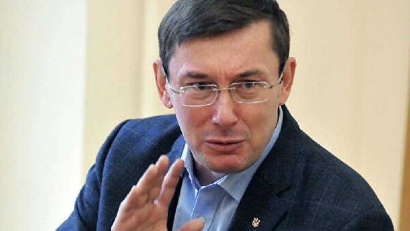 Ukrayna baş prokuroruna qarşı cinayət işi açıldı