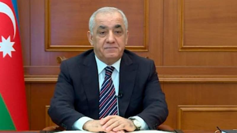 Baş nazir kənd torpaqları ilə bağlı qərarda dəyişiklik etdi