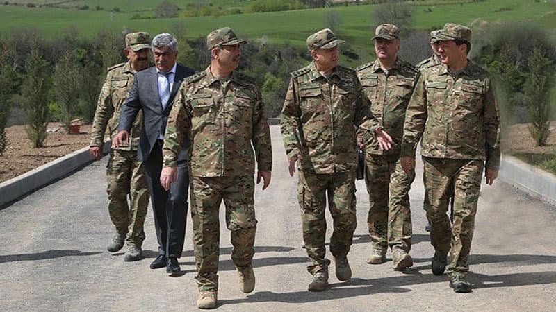 Azərbaycan cəbhəboyu zonada yeni hərbi hissə tikir (FOTO/VİDEO)