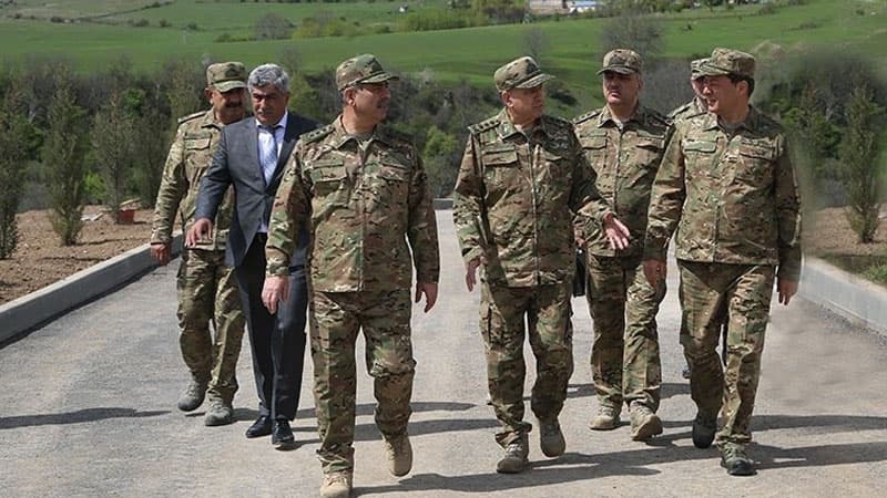 Ekspertdən generalların cəbhə xəttinə səfəri barədə sensasiyalı açıqlama