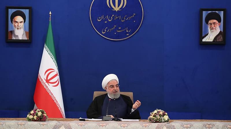 Ruhani hədələdi: "Embarqo götürülməsə, nəticələri ağır olacaq"