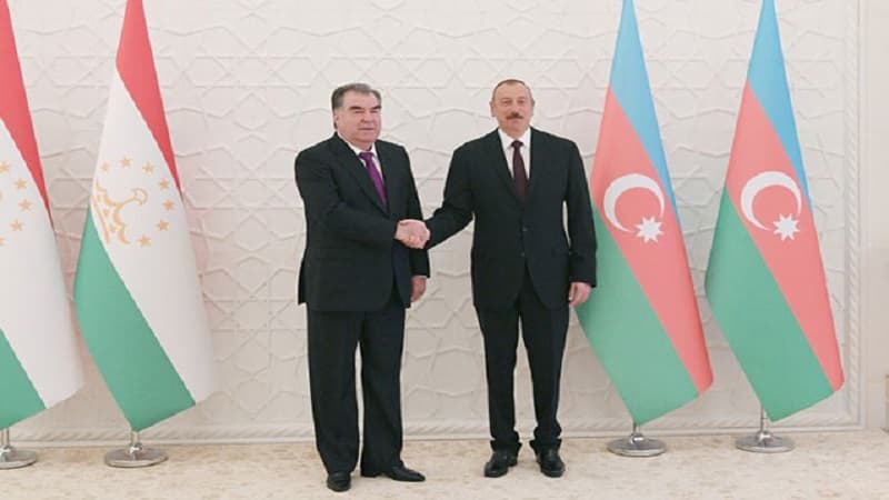 Tacikistan Prezidenti İlham Əliyevə zəng etdi