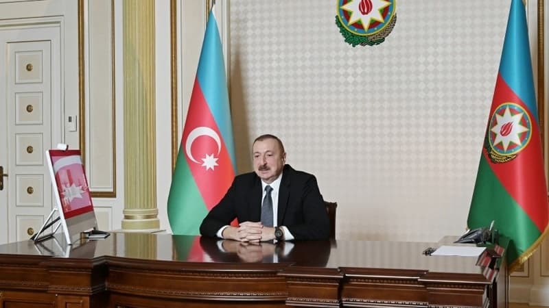 İlham Əliyev: Sovet döyüşçülərinin abidələrinə hücumlar nifrətə layiqdir