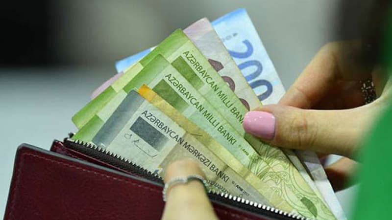 190 manat bu kateqoriyalardan olan insanlara verilib
