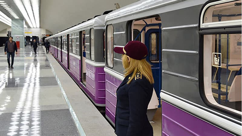 Metroya maskasız girdi: 10 sutkalıq həbs olundu