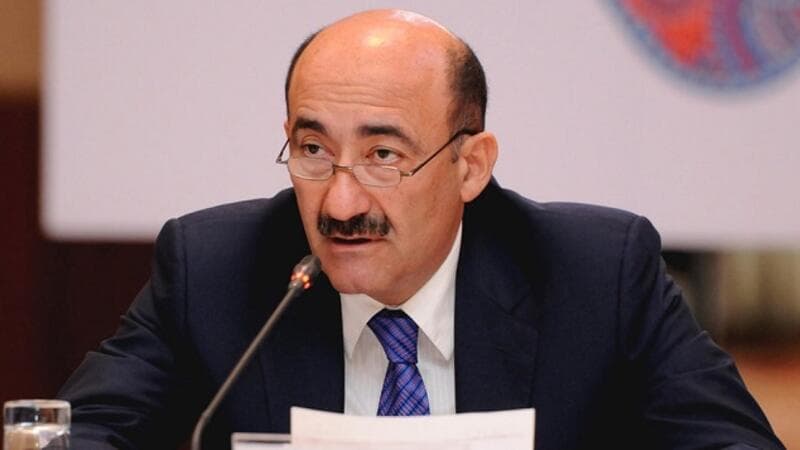 Əbülfəs Qarayev Prezidentin müavinləri ilə bağlı sərəncamını gizlətdi (FOTOFAKT)