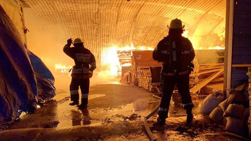“EuroHome”dakı yanğın söndürüldü (FOTO/VİDEO/YENİLƏNİB-2)