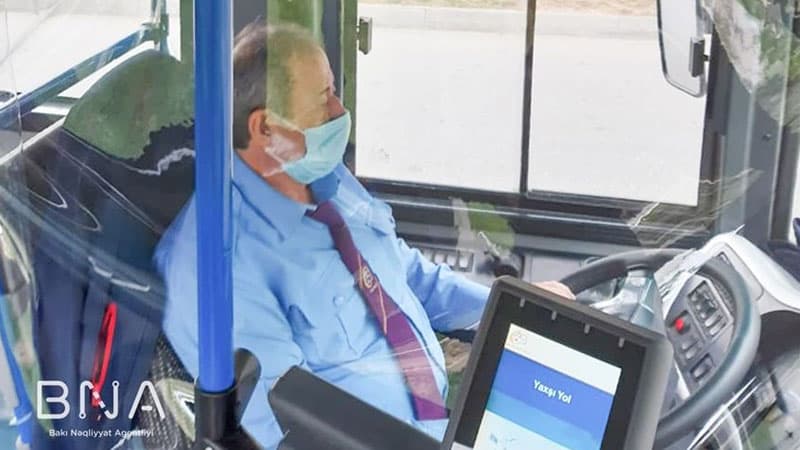 BNA: 1 400-dən çox avtobusda şəffaf arakəsmələr quraşdırılıb