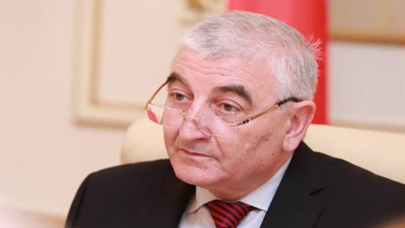 Məzahir Pənahovun prokuror qardaşı təqaüdə göndərildi