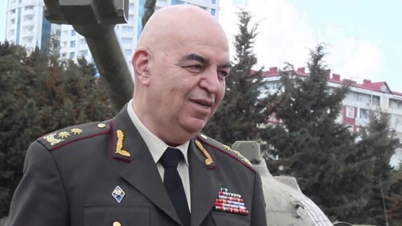 General: “Azərbaycan Ordusu təlimlərdə yeni silahları nümayiş etdirir”