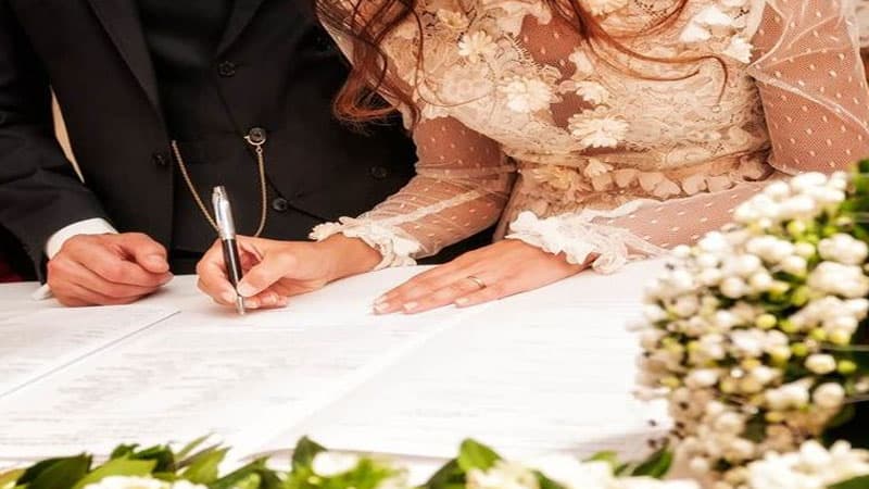 Pandemiya dövründə Azərbaycanda qeydə alınan nikahların və doğulan uşaqların sayı açıqlandı