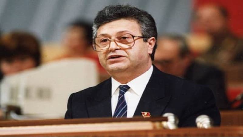 “Türkiyədə Bəxtiyar Vahabzadəyə dedim ki, gün gələr biz də...” – Eks-prezident