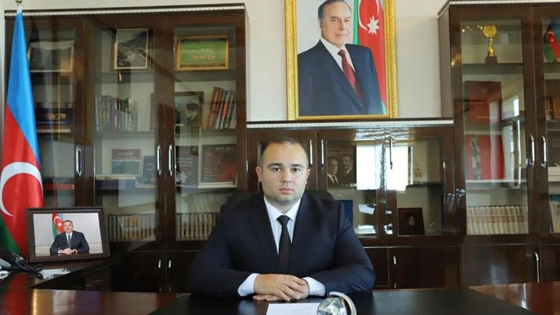 Yeni icra başçısının iş otağında ilk görüntüsü