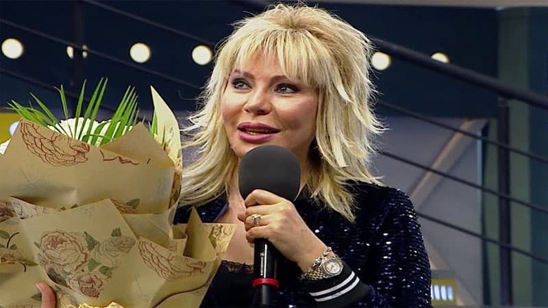 Brilyant Dadaşova eşq yaşadığı deyilən din xadimi barədə: İndi hansısa dılğır... (VİDEO)