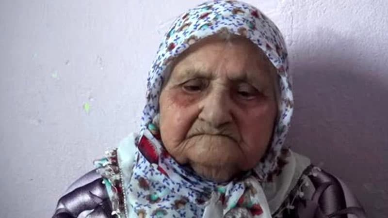 125 yaşlı qadın koronavirusa qalib gəldi: 400 nəvə, nəticə və kötükcəsi var...