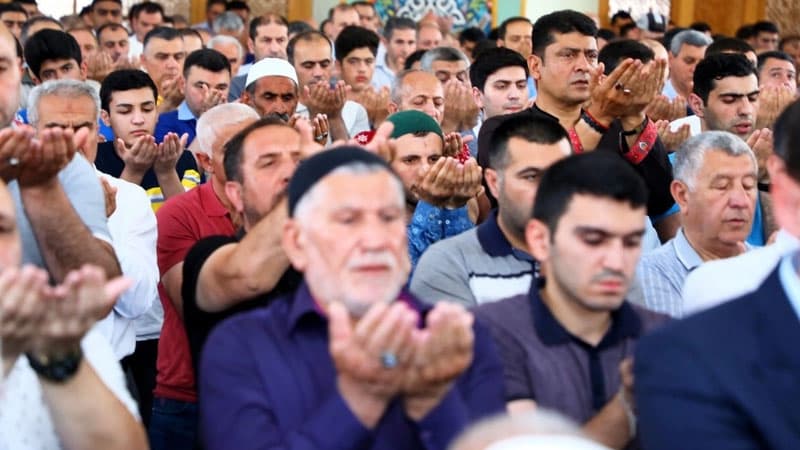 QMİ bayram namazının vaxtı və qılınma qaydasını açıqladı