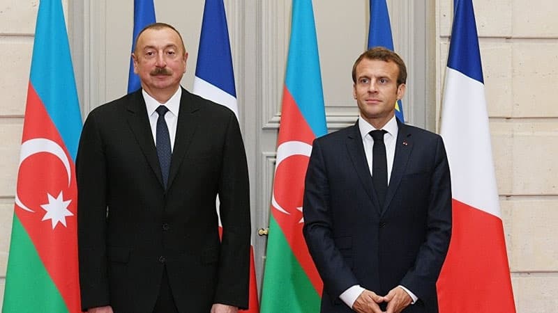 Emmanuel Makron İlham Əliyevə məktub göndərdi