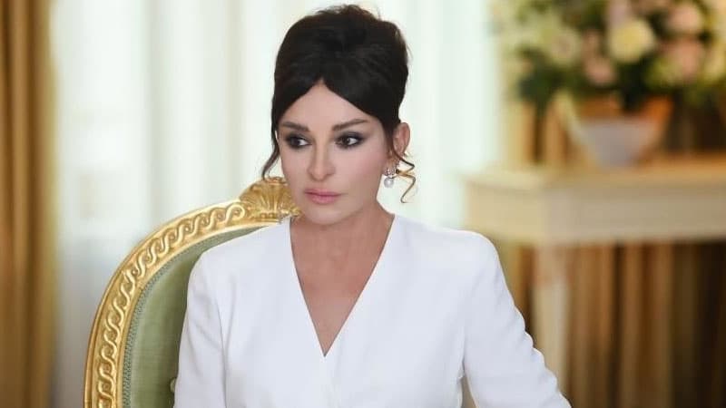 Mehriban Əliyeva Azərbaycan xalqını təbrik etdi