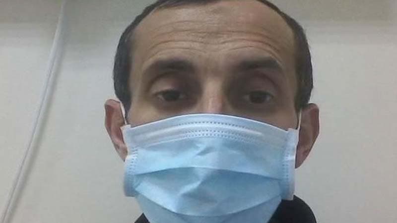 Azərbaycanlı jurnalist koronavirusdan ölən anasının dəfnində iştirak edə bilmədi