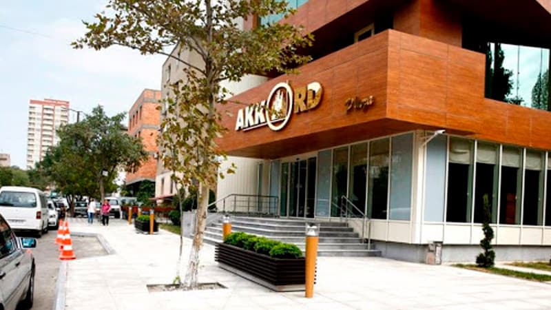 "Akkord"un jurnalistin evini əlindən alması məsələsi böyüyür - Ciddi ittihamlar var