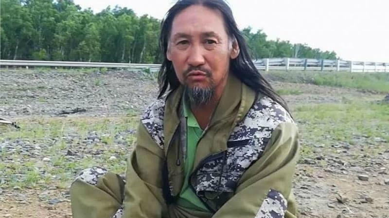 Məhkəmə Putinin iqtidardan uzaqlaşdırılmasını istəyən şaman barəsində hökm verdi