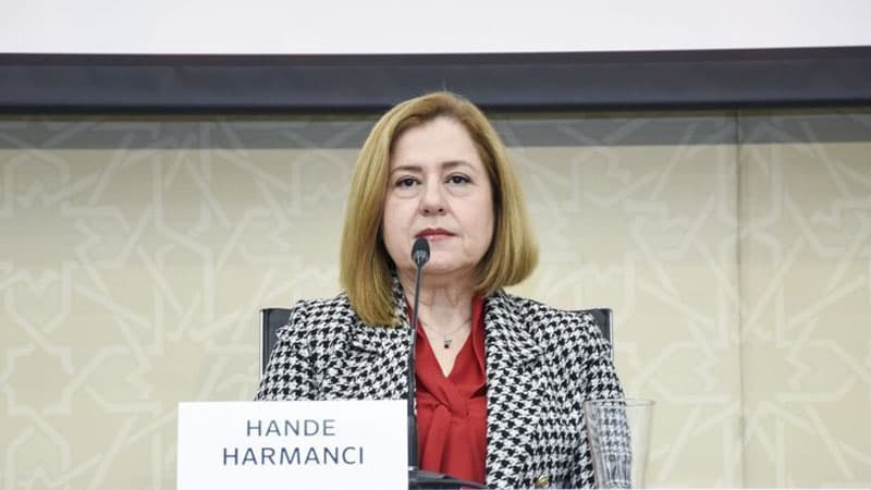 Hande Harmancı: “Bu virus uzun müddət bizimlə olacaq”
