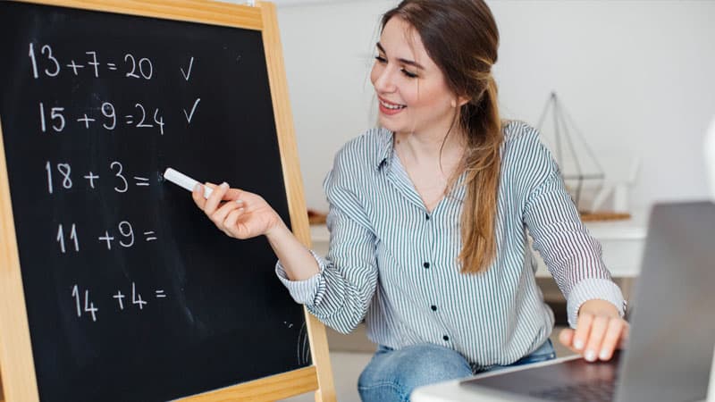 Azərbaycanda 7 minə yaxın müəllim iş yerini dəyişmək istəyir