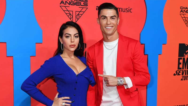 Ronaldunun 1,5 milyon avroya aldığı villa (FOTOLAR)