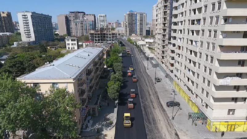 Bakının mərkəzi küçəsində yeni yol qovşağı yaradılır