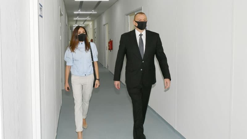 Prezidentlə Birinci xanım açılışa belə qatıldılar (FOTOLAR)