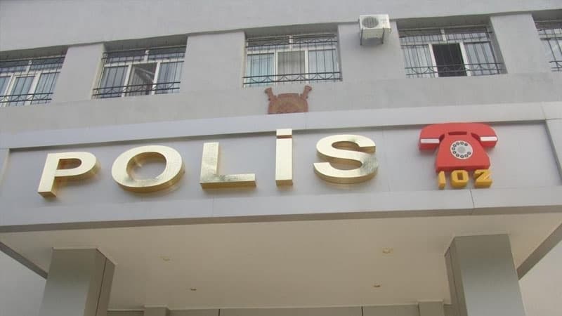 Damda aksiya keçirən Qiyas İbrahimov polis bölməsinə aparıldı (FOTO)