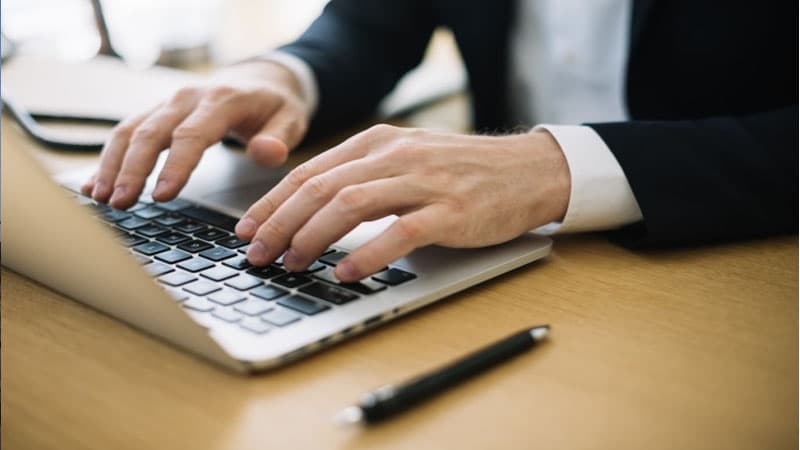 Covid-19 evdən iş əmsalını üzə çıxardı: Bəs ölkəmizdə durum necədir?