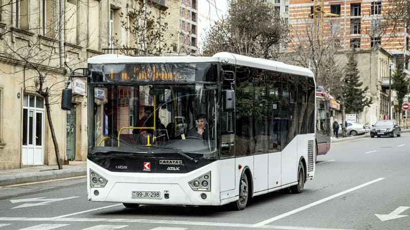 İnfeksionist: "Avtobuslarda kondisionerlərin işləməsi məqsədəuyğun deyil"