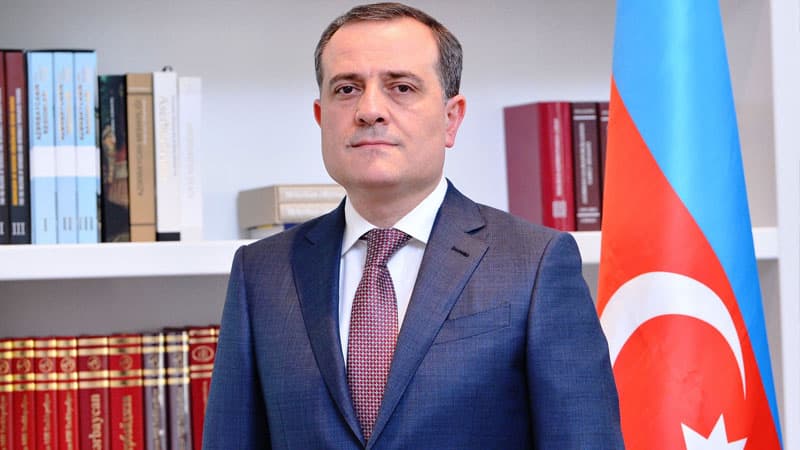 Təhsil naziri şöbə müdirini cəzalandırdı