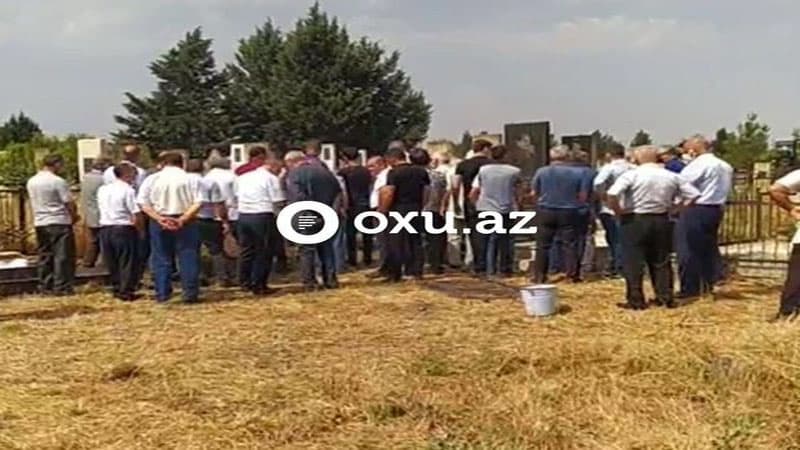 Koronavirusdan vəfat edən Xalq artistinin dəfn görüntüləri yayıldı (VİDEO)