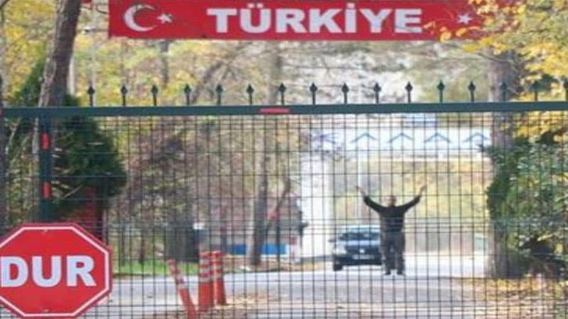 Türkiyə sərhədlərini açdı