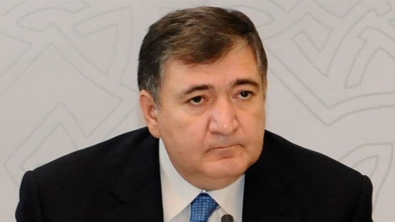 Fazil Məmmədovun virusdan qorunmaq üsulu: Özünü təcrid edib