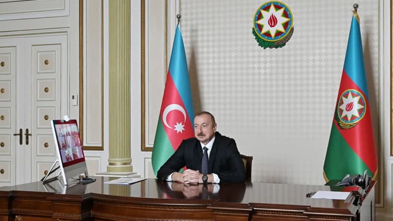 İlham Əliyev “Microsoft” şirkətinin vitse-prezidenti ilə videokonfrans keçirdi (FOTOLAR)