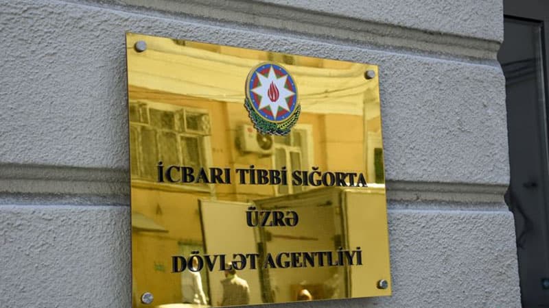 Azərbaycana 41 təcili tibbi yardım avtomobili və Ambulans-Perinatal gətirildi