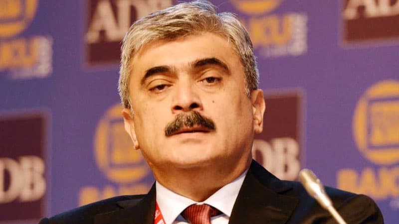 Parlamentdə gərginlik: Deputatla nazir bir-birini tənqid etdi