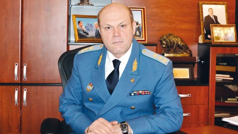 Generala ağır itki üz verdi