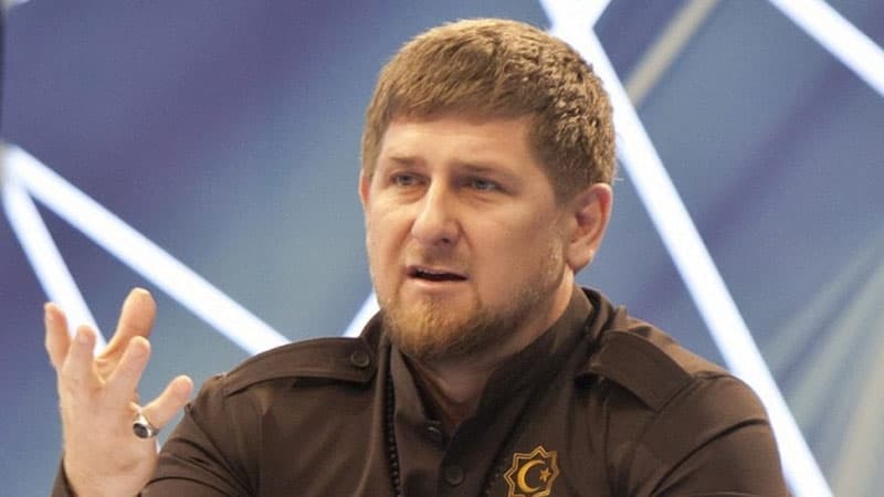 Kadırov Fransada iğtişaş törədən çeçenlərin hərəkətini alqışladı